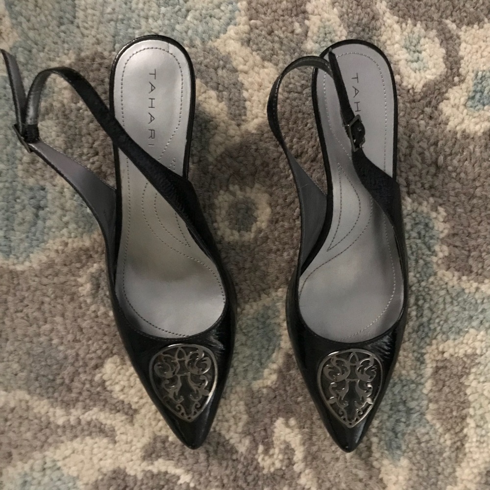 Tahari black heels